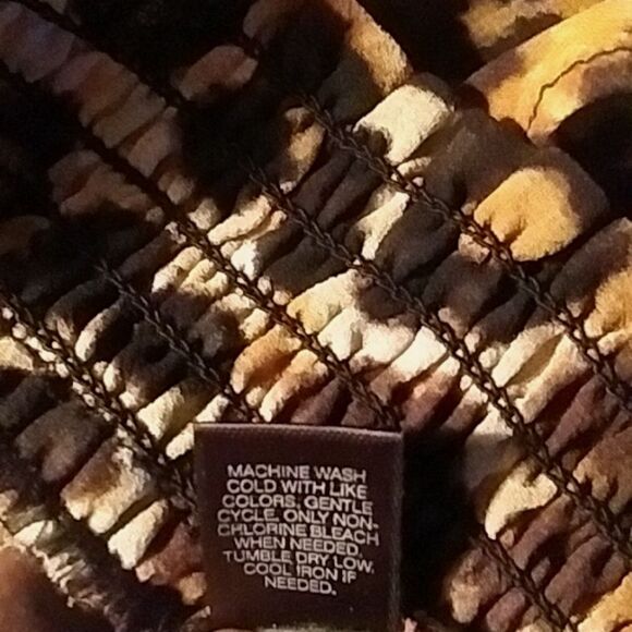 Express Blouse Top Y2K Frilly Flutter Leopard Cheetah Feminine Chiffon S… - Picture 12 of 13